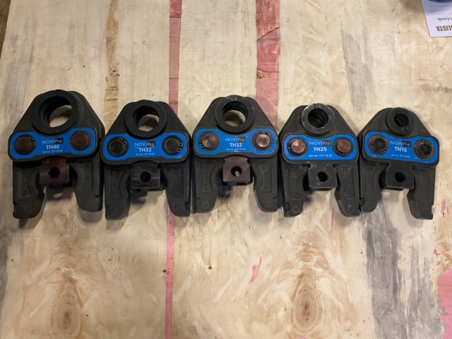 5 press jaws - PS Auction - We value the future - Largest in net auctions