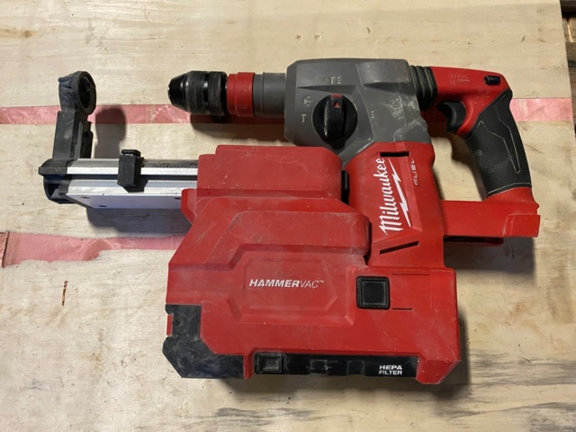 1062904-1 Milwaukee M18 CHX hammer drill with dust extraction