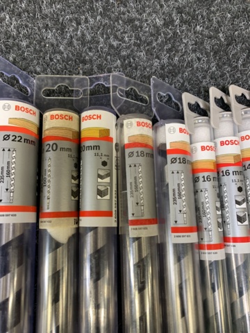 1062980-4 Assortment of Bosch drills