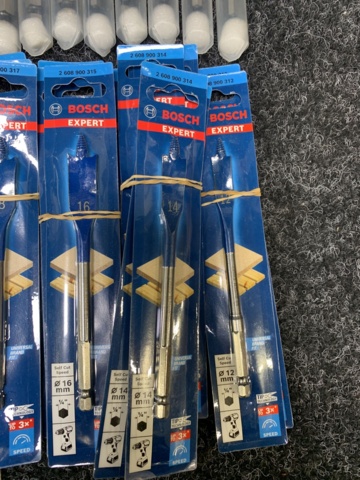 1062980-8 Assortment of Bosch drills