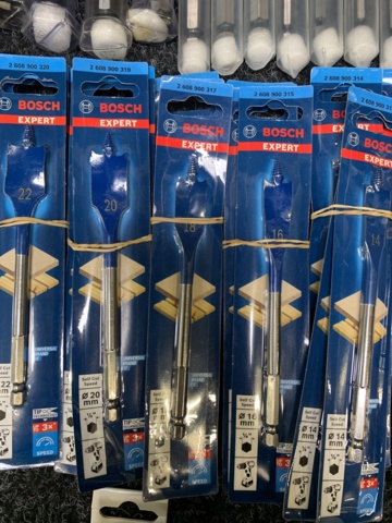 1062980-9 Assortment of Bosch drills