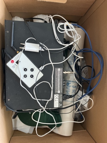 1038984-4 Speakers / sound system