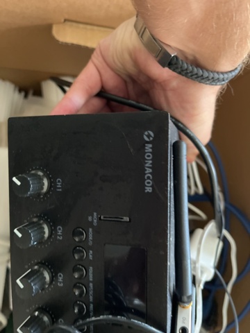 1038984-5 Speakers / sound system