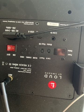 1038984-9 Speakers / sound system