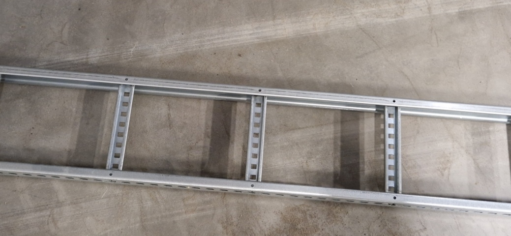 1063293-3 Set - 300 meters cable ladder 200mm