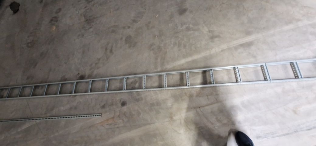 1063293-6 Set - 300 meters cable ladder 200mm