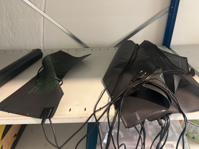 1024293-5 Cultivation troughs, metal shelves, heating plates, etc