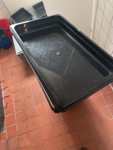 1024293-12 Cultivation troughs, metal shelves, heating plates, etc