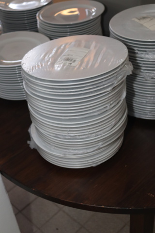1063760-1 Porcelain plates, white, 27 cm, 30 pcs