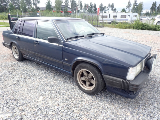 1062947-3 Volvo 740 2.3 Manual, 115hp, 1988