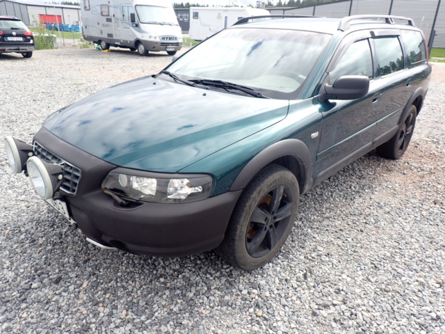 1062948-1 Volvo XC70 2.5T AWD Manual, 210hp, 2003