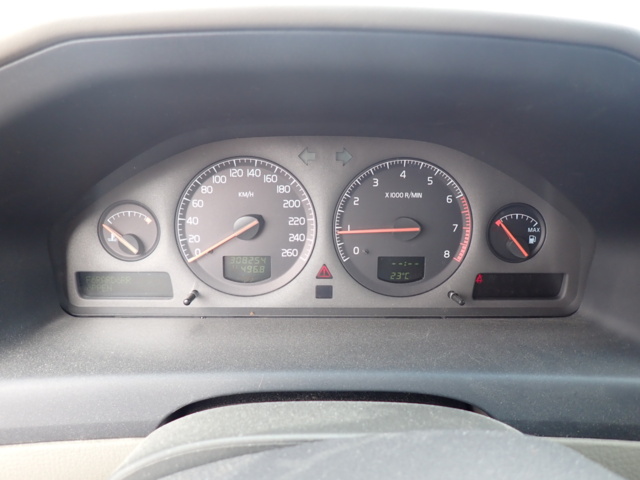 1062948-9 Volvo XC70 2.5T AWD Manual, 210hp, 2003