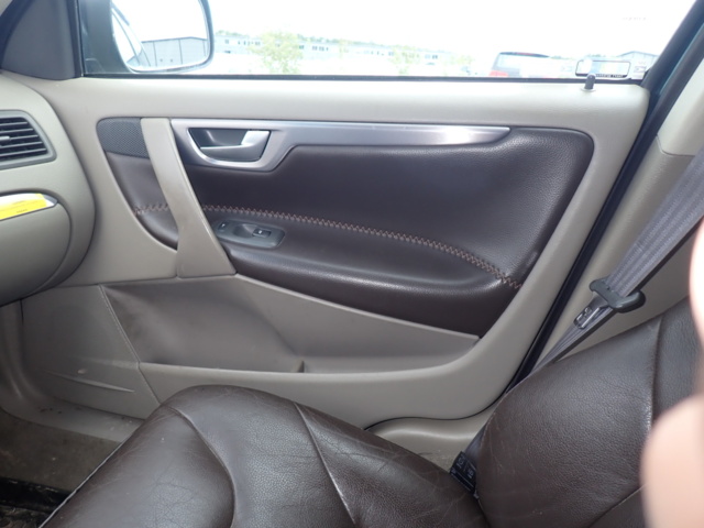 1062948-11 Volvo XC70 2.5T AWD Manual, 210hp, 2003