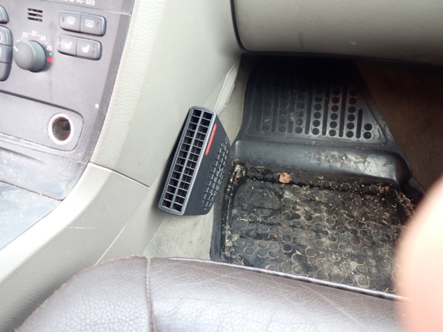 1062948-13 Volvo XC70 2.5T AWD Manual, 210hp, 2003