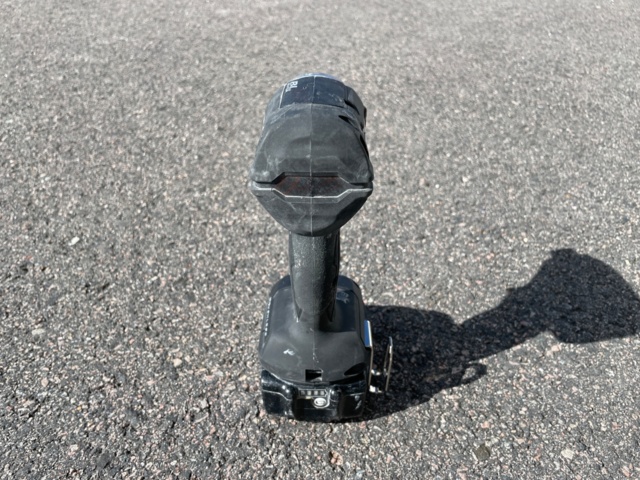 1063774-5 Makita DTD 153 with battery