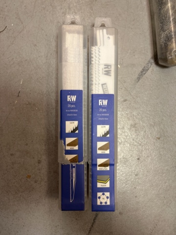 1039454-7 Diverse nya borrar, sågblad, bits, skruv, bultar mm