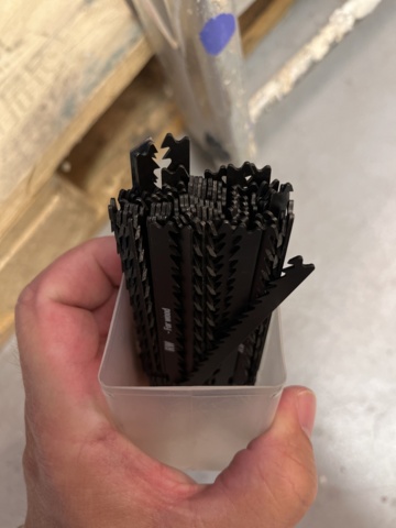 1039454-10 Diverse nya borrar, sågblad, bits, skruv, bultar mm