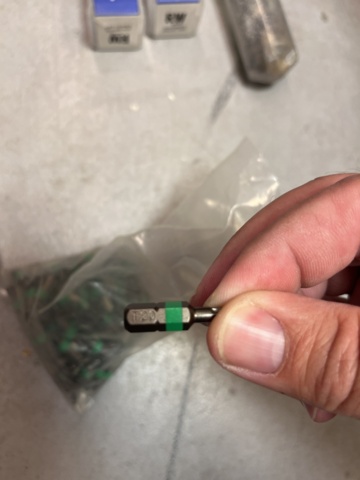 1039454-11 Diverse nya borrar, sågblad, bits, skruv, bultar mm