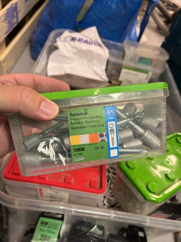 1039454-18 Diverse nya borrar, sågblad, bits, skruv, bultar mm