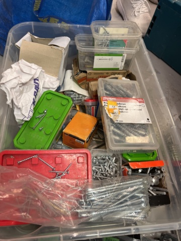 1039454-23 Diverse nya borrar, sågblad, bits, skruv, bultar mm