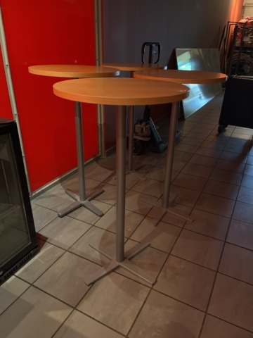 1049021-2 Wooden standing table, 4 pcs