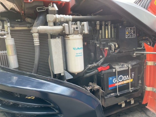 1039462-27 Kubota KX080-4