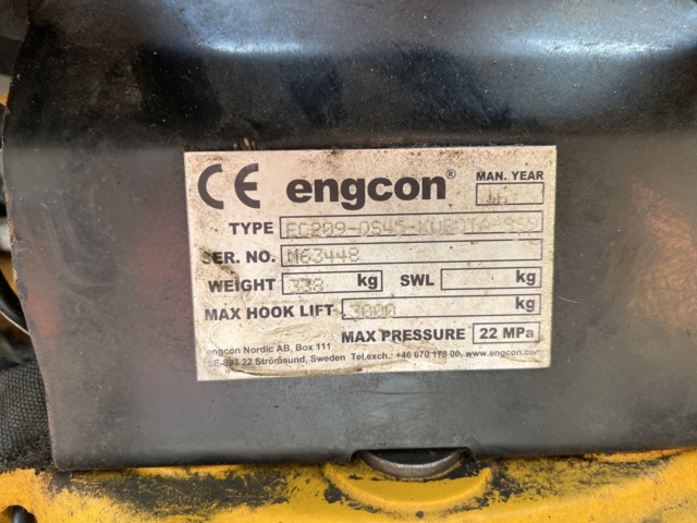 1039462-28 Kubota KX080-4