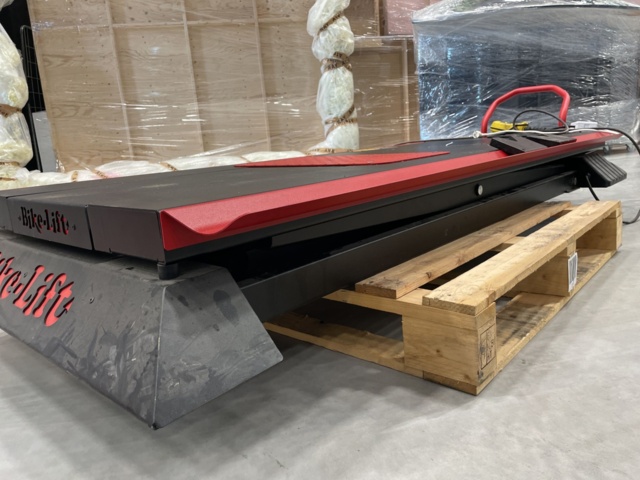 996548-5 Motorcycle scissor lift