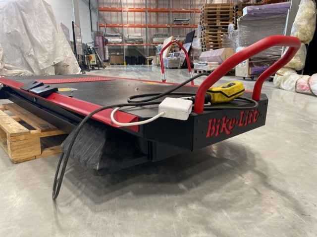 996548-7 Motorcycle scissor lift