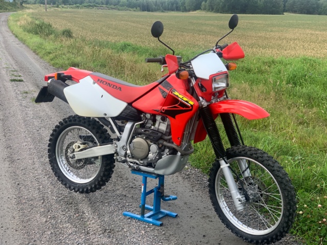 1064431-6 Honda XR650R