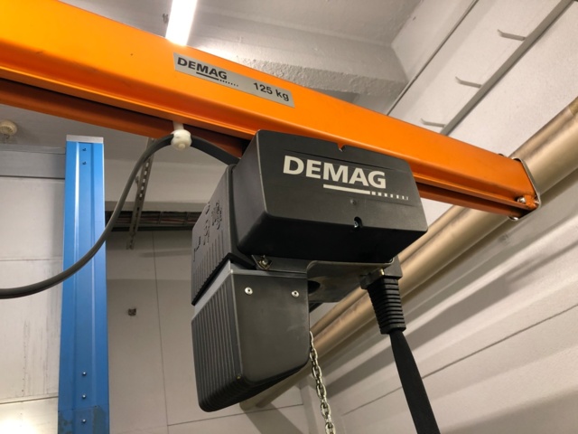 1064436-10 Puominosturi 125kg