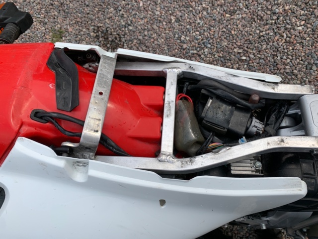 1064431-68 Honda XR650R