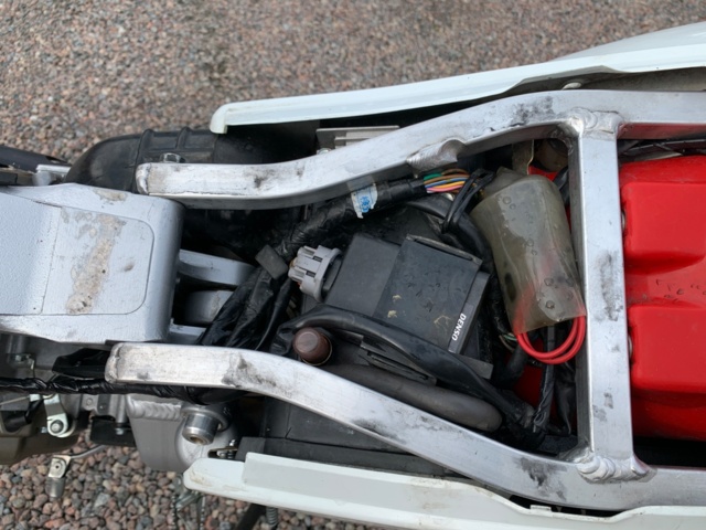 1064431-69 Honda XR650R