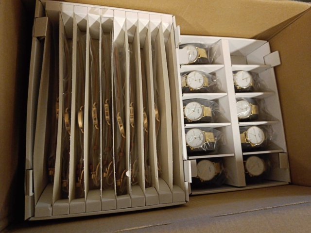 1064558-4 Lot of TIMELESS watches and watch boxes