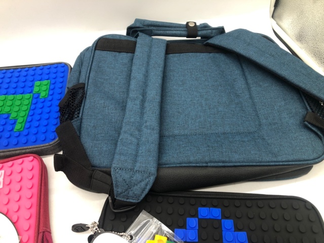 1065845-3 3 Eggis iPad cases + 1 bag - Shipping included (408)