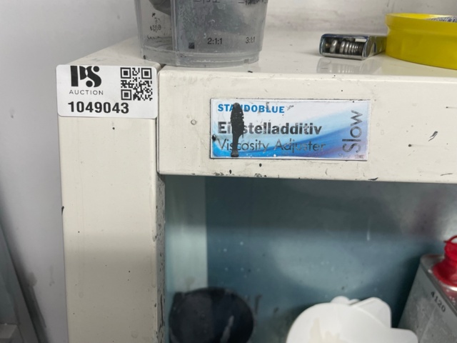 1049043-4 Mixing bench with cabinet