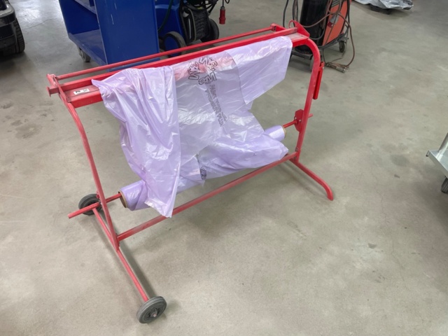 1049062-1 Masking trolley, red