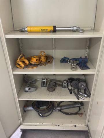 1049067-3 Sheet metal cabinet with alignment tool