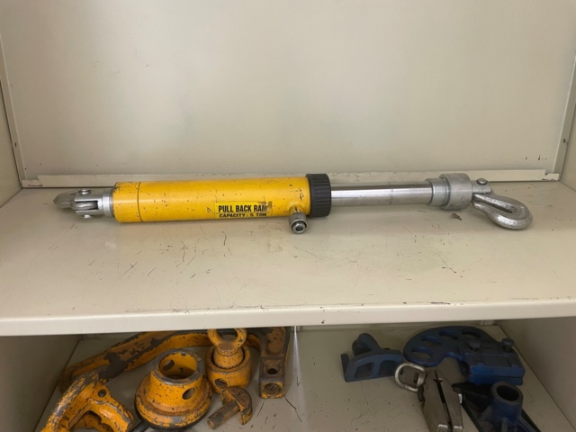 1049067-6 Sheet metal cabinet with alignment tool