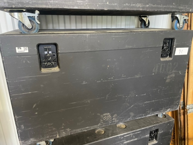 1048098-2 2 Pack Case