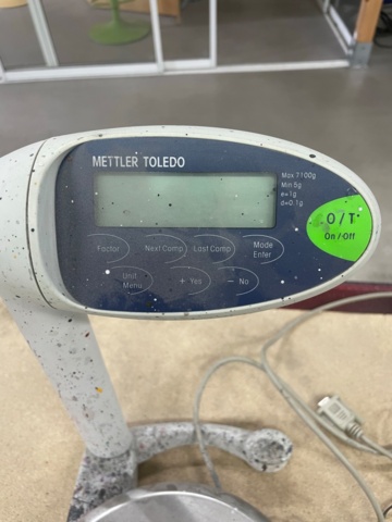 1049079-3 Mettler-Toledo mixing scale, max 7100 grams