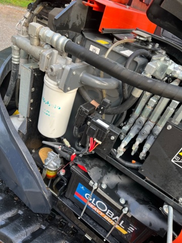 1039462-17 Kubota KX080-4