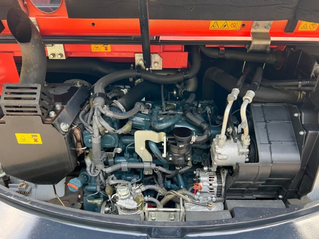 1039462-16 Kubota KX080-4