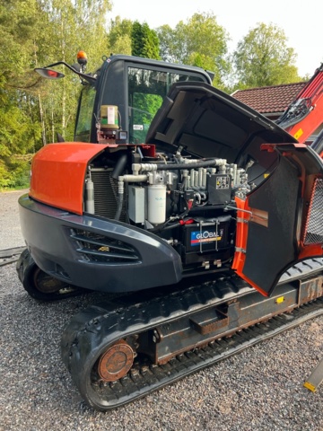 1039462-14 Kubota KX080-4