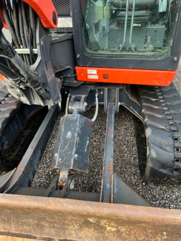 1039462-21 Kubota KX080-4