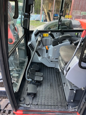 1039462-31 Kubota KX080-4