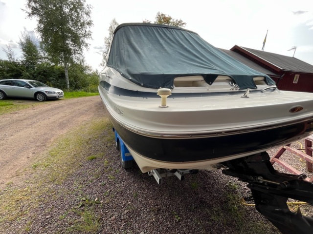 1072113-5 Maxum 2100 SC Daycrusier 2001 V8 Mercury 5.7