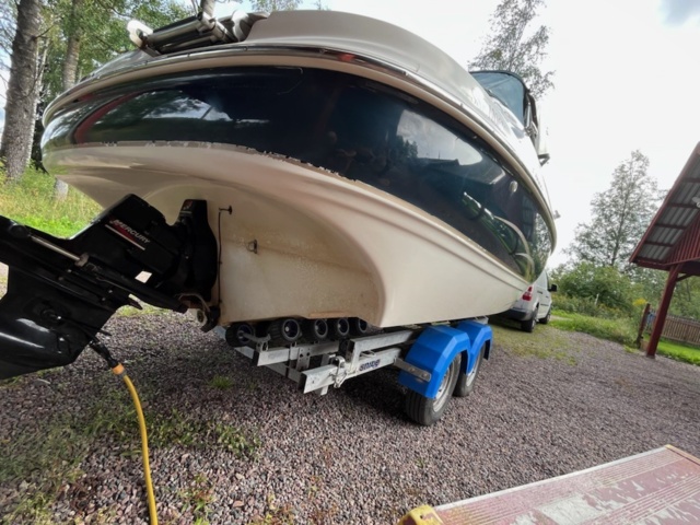 1072113-10 Maxum 2100 SC Daycrusier 2001 V8 Mercury 5.7