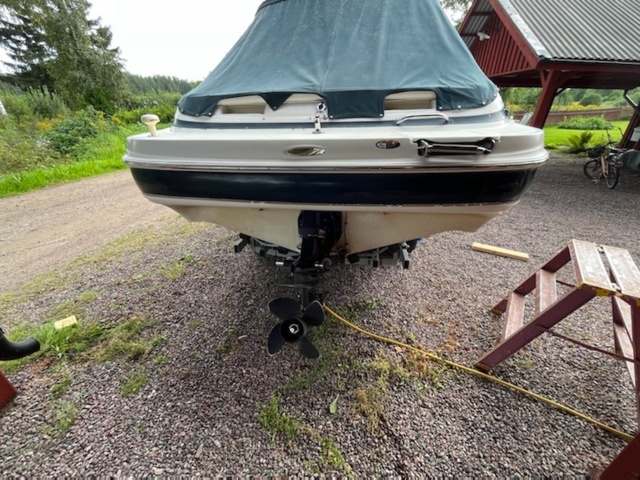 1072113-11 Maxum 2100 SC Daycrusier 2001 V8 Mercury 5.7