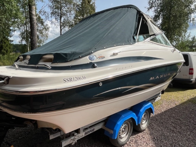 1072113-14 Maxum 2100 SC Daycrusier 2001 V8 Mercury 5.7